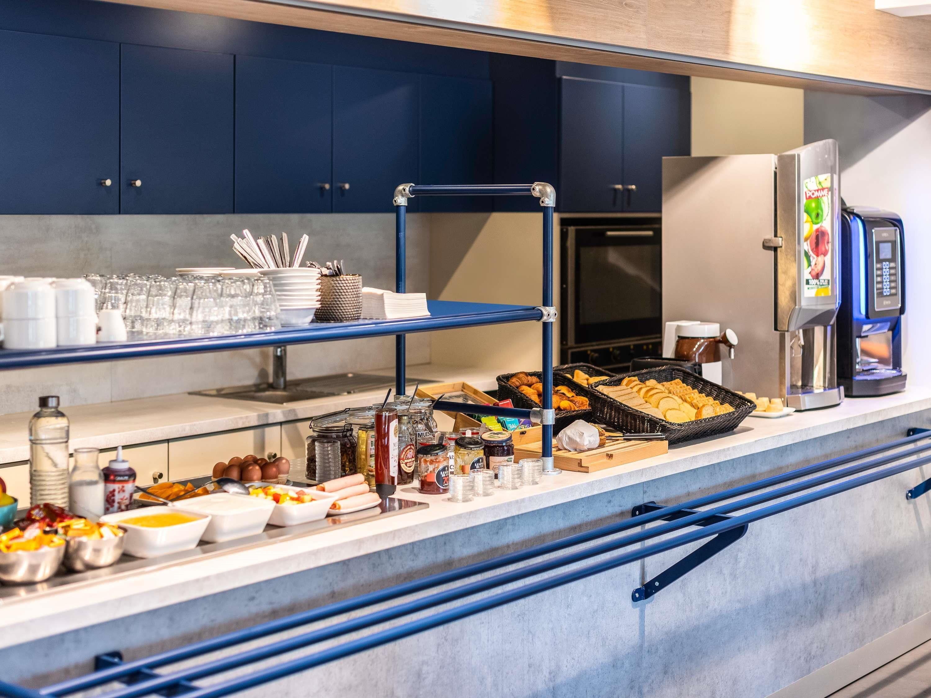 daily buffet breakfast (eur 9.5 per person)