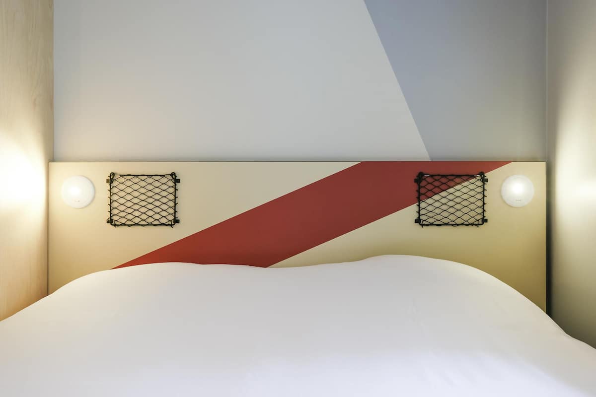 Room, Multiple Beds