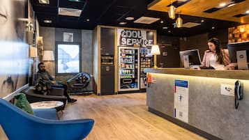 Sala de estar en el lobby