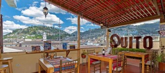 Friends Hotel & Rooftop - Historic Center & Museums