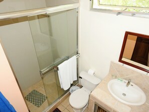 Bathroom - Villas Hacienda Pacífica (Quepos)