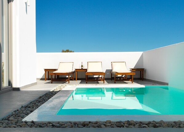 Villa, 2 Schlafzimmer, eigener Pool | Blick vom Balkon