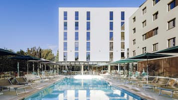 Seasonal outdoor pool