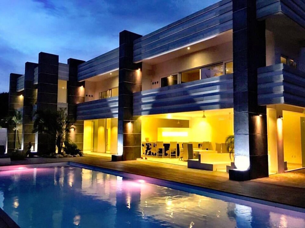 CASA-22 Luxury Boutique Hotel 1