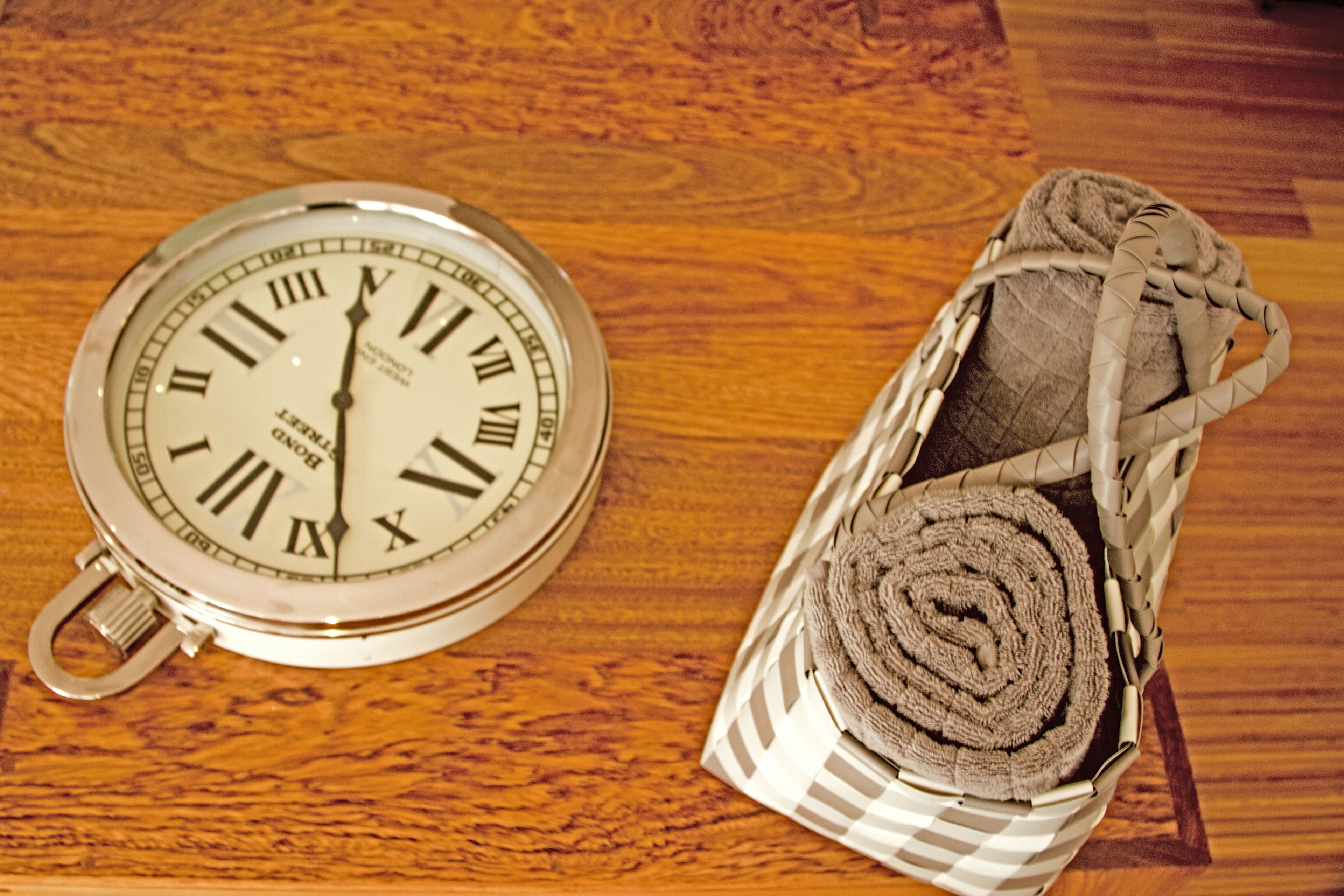 royal suite, 1 king bed, jetted tub, poolside | egyptian cotton sheets, premium bedding, select comfort beds, minibar