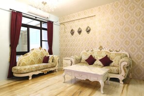 LCD TV - Princesschloe Homestay (Hengchun)