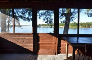 Ferienhütte, Küche, Seeblick | Wohnbereich