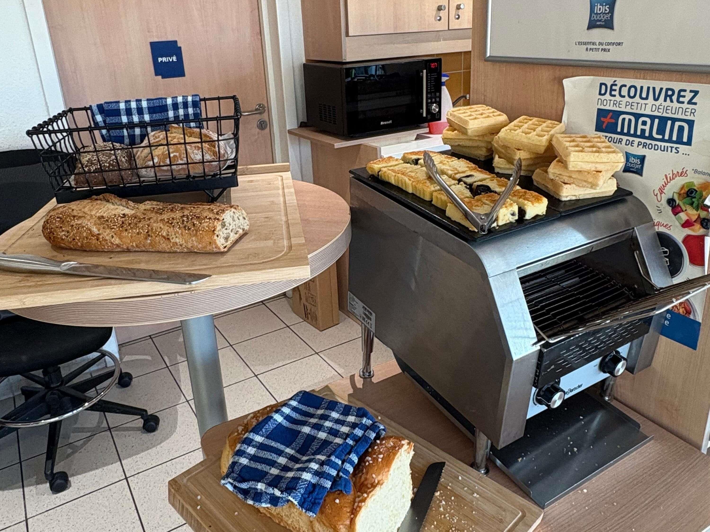 daily buffet breakfast (eur 9.9 per person)