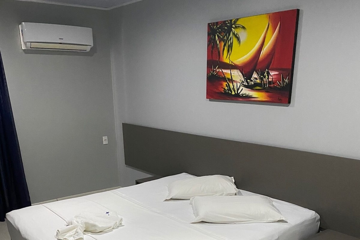 Minibar, una cassaforte in camera, una scrivania, tende oscuranti