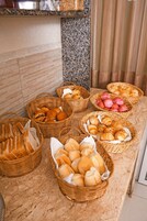 Free daily full breakfast