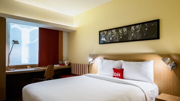 Ropa de cama de alta calidad, colchones con efecto memoria y minibar 