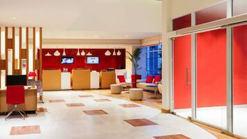 Daily buffet breakfast (INR 558 per person)