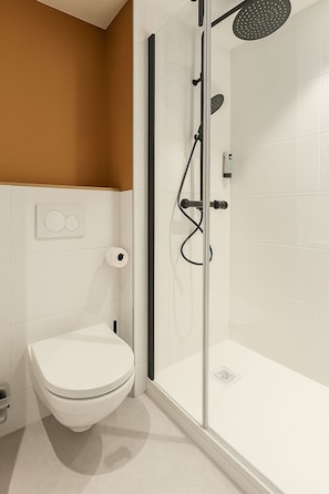 Standard Room | Bathroom