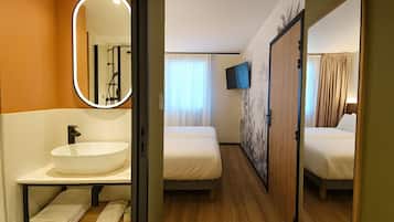 Kamar Standar | 1 kamar tidur, meja kerja, tempat tidur bayi gratis, dan Wi-Fi gratis