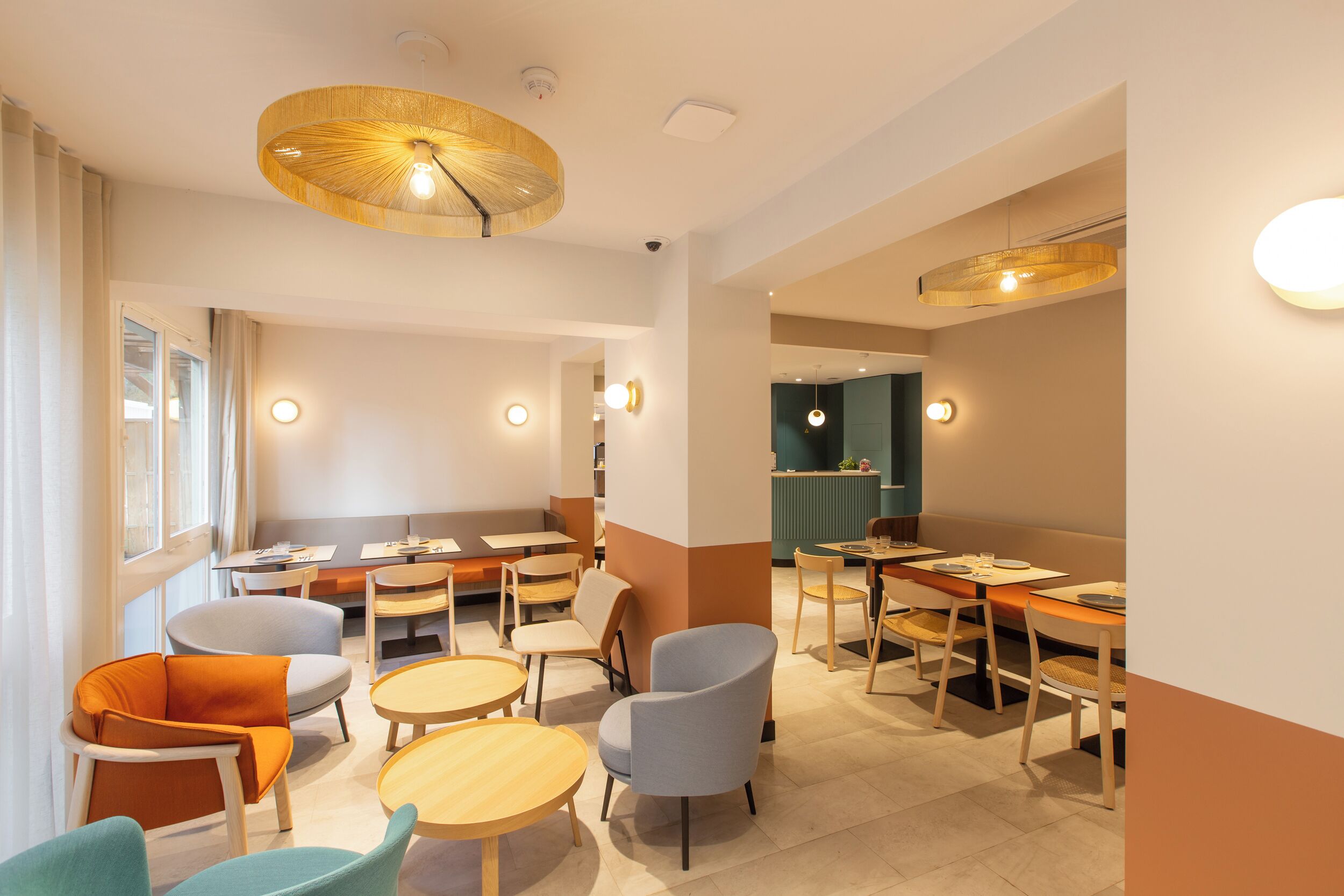 Daily buffet breakfast (EUR 12.9 per person)