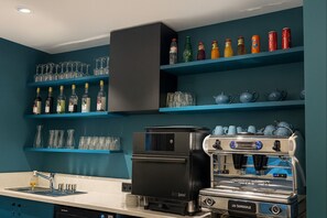 Bar (en la propiedad)