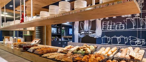 Päivittäinen buffetaamiainen maksusta