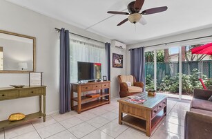 Televisión de pantalla plana 100 cm con canales de televisión por cable