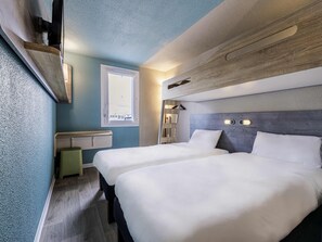 Twin Room, 2 Twin Beds | Premium bedding, desk, soundproofing, free WiFi - ibis budget Perpignan Sud (Perpignan)
