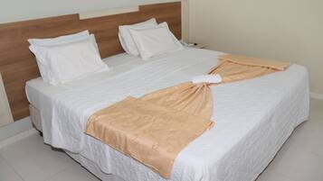 1 bedroom, minibar, desk, blackout drapes