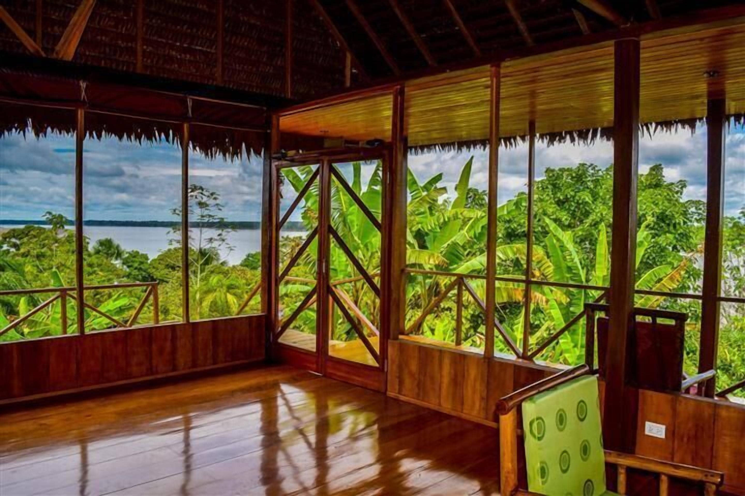 In-room safe, rollaway beds