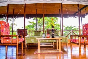 In-room safe, rollaway beds - Lakshmi Ecolodge and Holistic Spa (Nauta)