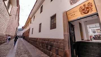 Entrada al alojamiento