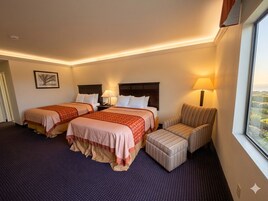 Escritorio, tabla de planchar con plancha y wifi gratis 