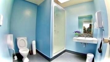 Shower, towels
