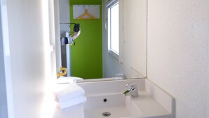 Room | Bathroom sink