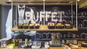 Daily buffet breakfast (EUR 9.90 per person)