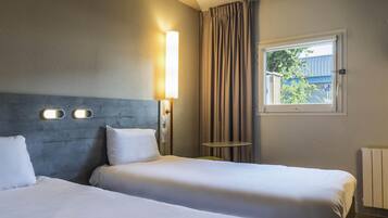 Twin Room, 2 Single Beds