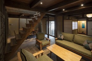 Traditional House, 3 Bedrooms, Kitchen, Garden View | Living room | Flat-screen TV - Choya Gosho-Minami (Kyoto)