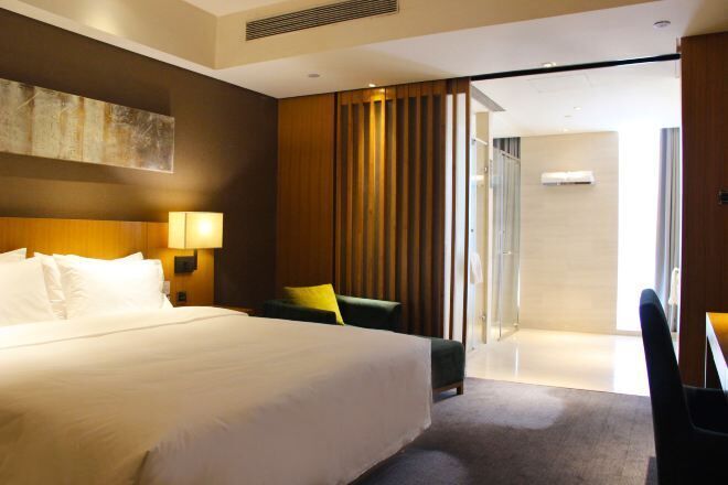 迷你吧、客房内保险箱、遮光窗帘、熨斗/熨衣板