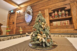 Lobby - Schneider Hof Boutique-Hotel Garni Superior (Sankt Anton am Arlberg)