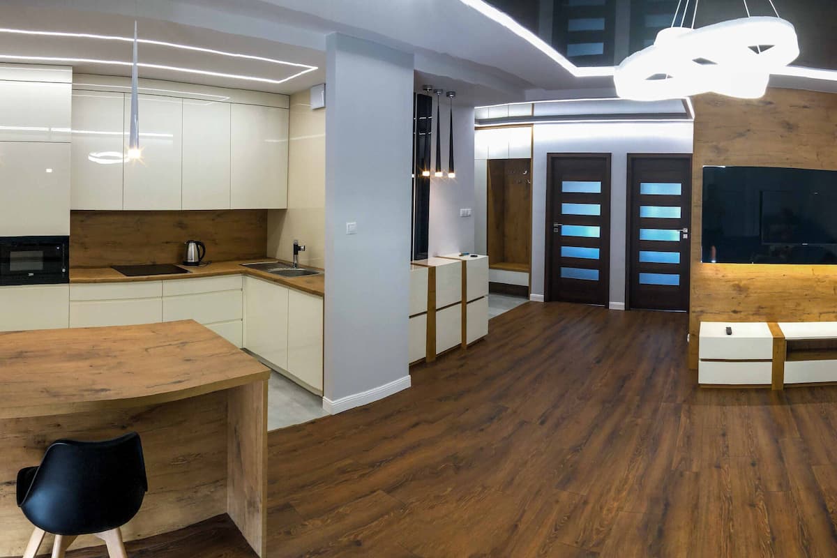 superior apartment, 2 bedrooms, kitchenette | living room | led tv