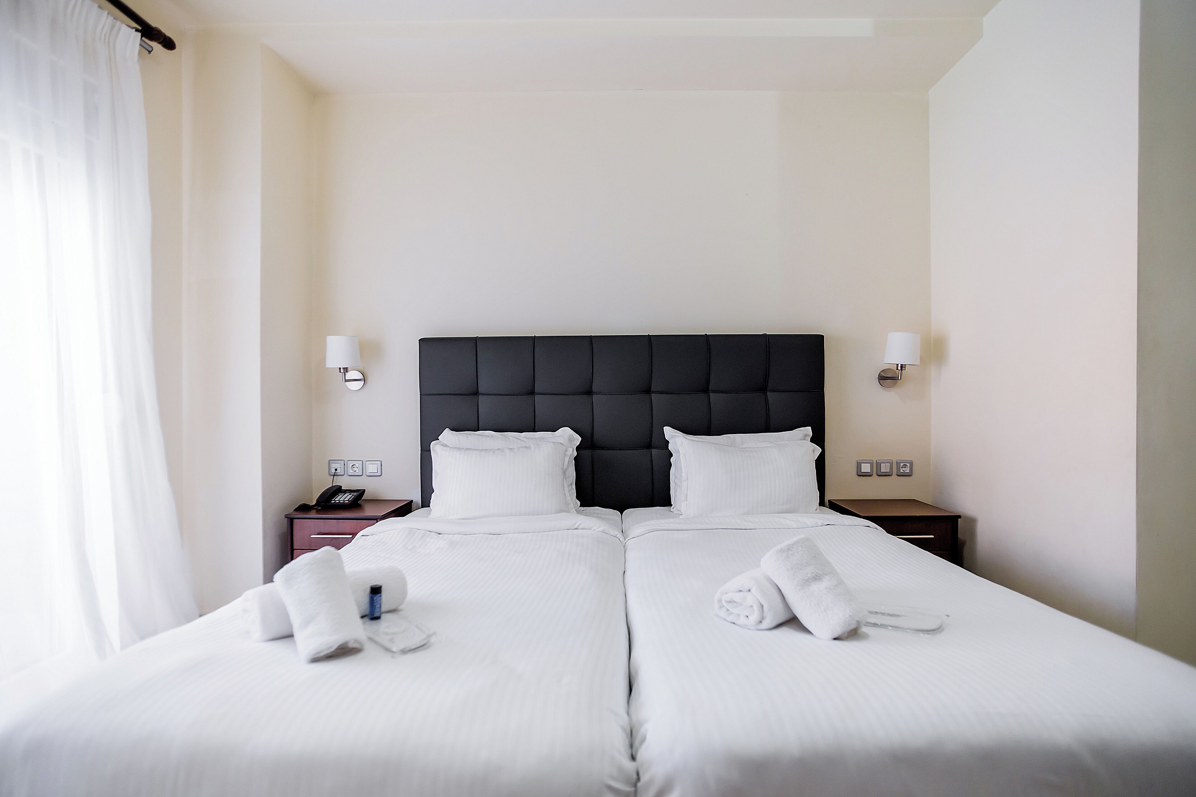 standard family room | in-room safe, soundproofing, iron/ironing board, free wifi