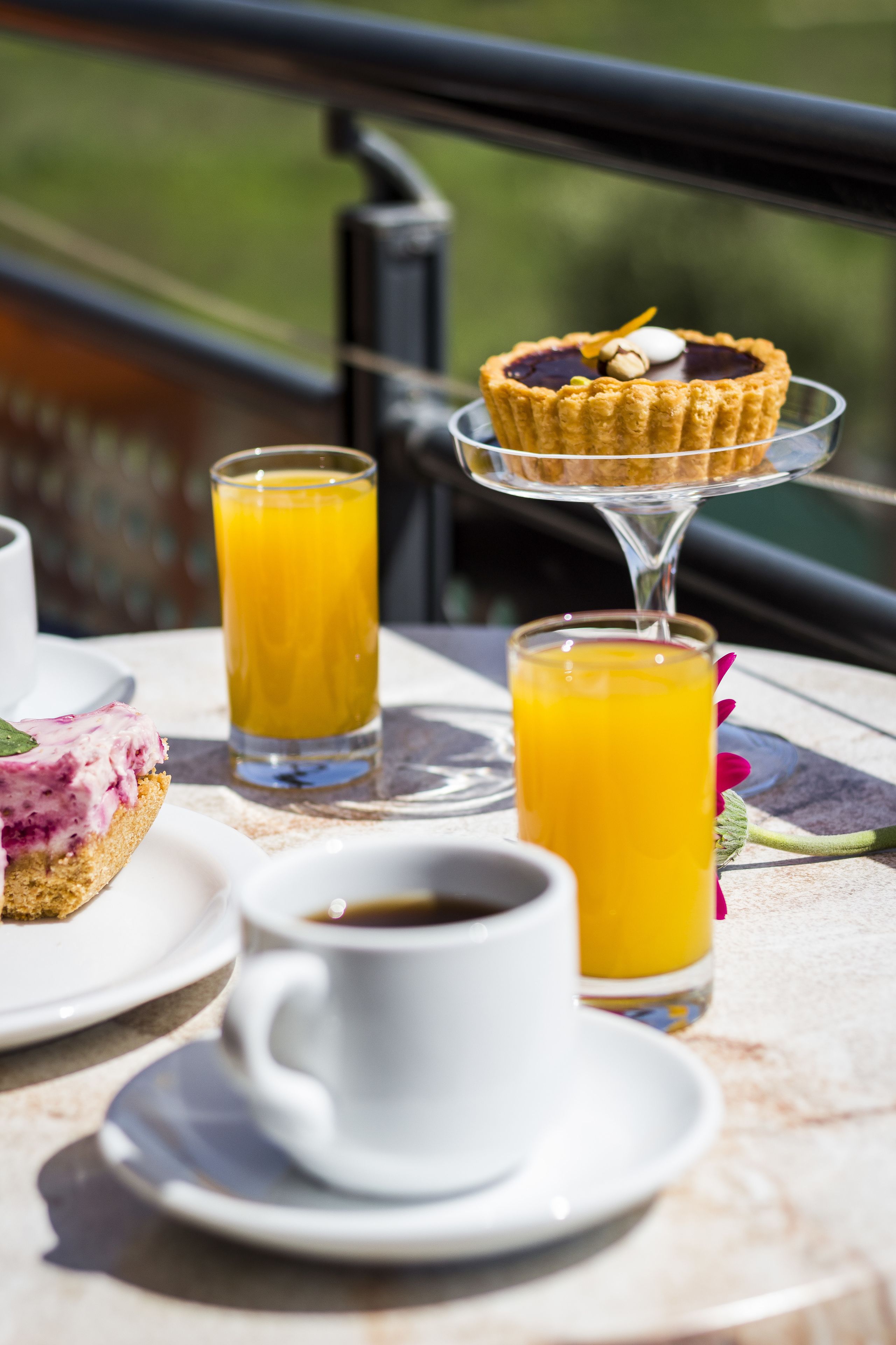 daily buffet breakfast (eur 8 per person)