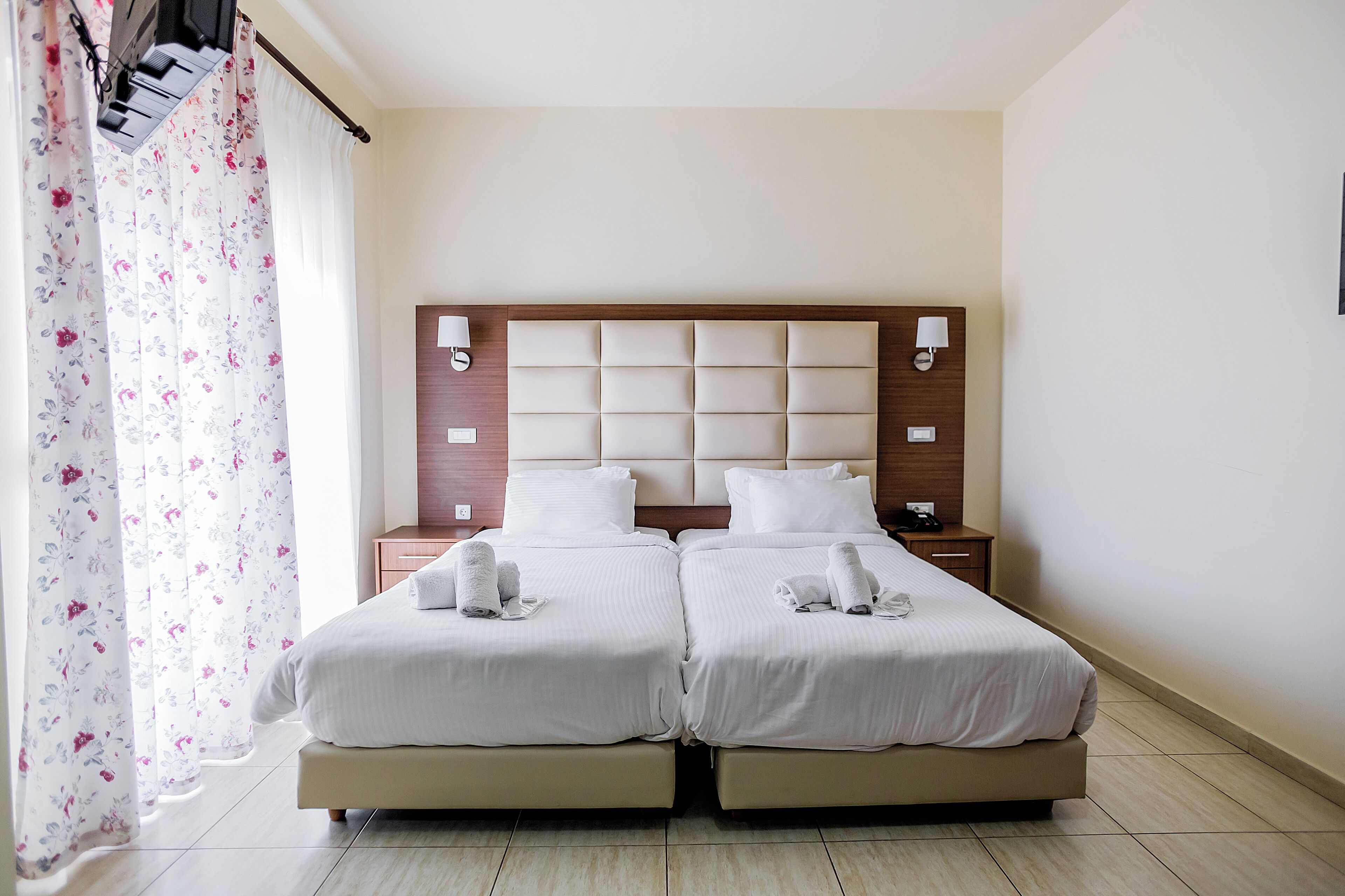 標準雙床房 | 客房內保險箱、隔音、熨斗/熨衣板、免費無線上網