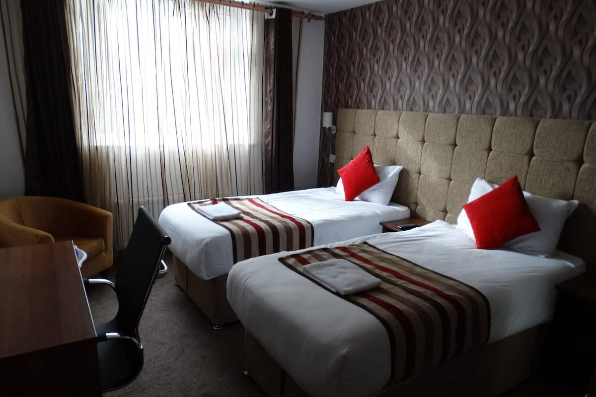 In-room safe, desk, soundproofing, iron/ironing board