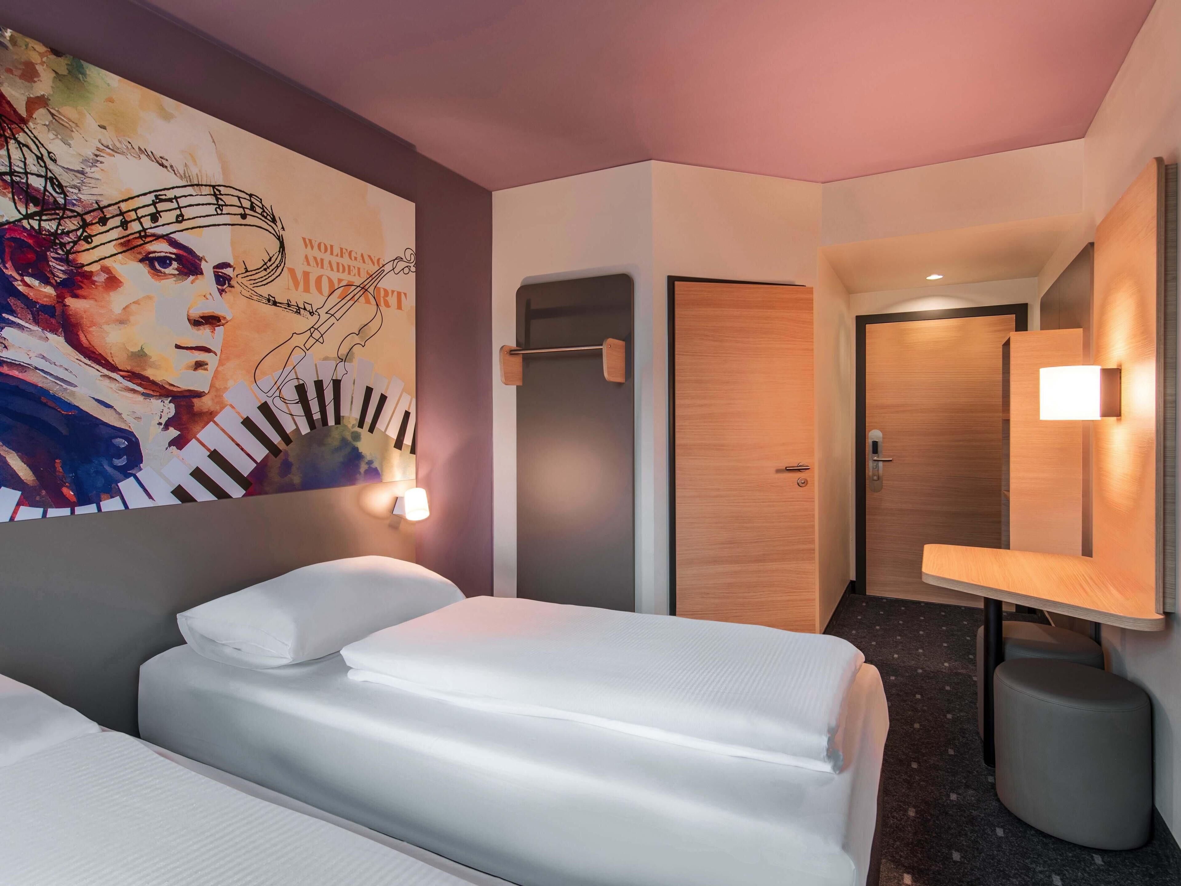 双床房, 无烟房 | 办公桌、遮光窗帘、隔音、免费 WiFi