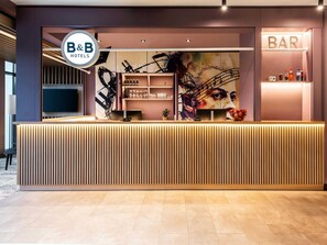 Lobby - B&B HOTEL Salzburg-Süd (Puch bei Hallein)