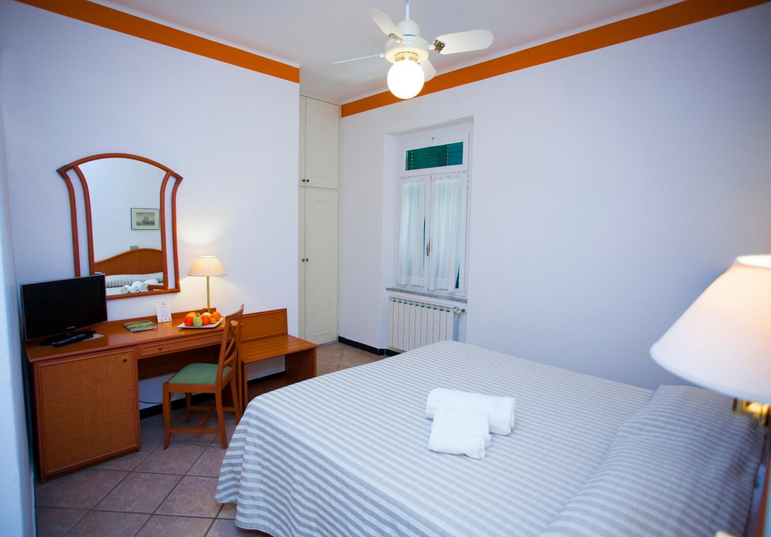 minibar, in-room safe, desk, laptop workspace