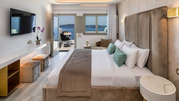 Junior Suite, Heated Tub, Sea View | 1 bedroom, premium bedding, minibar, in-room safe