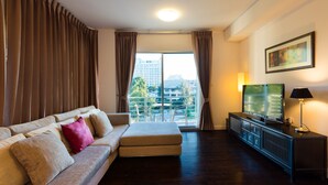 2 habitaciones y escritorio