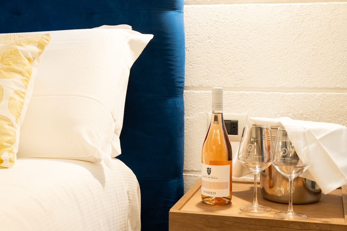 1 bedroom, premium bedding, minibar, in-room safe