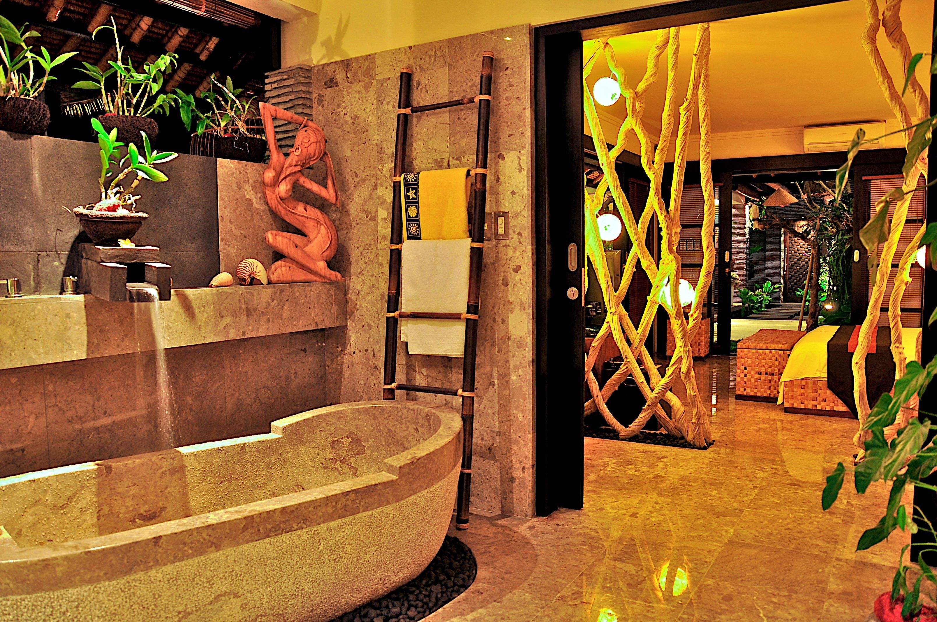 Vila, 2 kamar tidur, kolam renang pribadi | Kamar mandi | Bathtub dan shower terpisah dan pancuran hujan