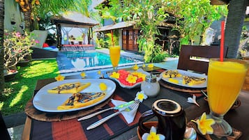Free daily full breakfast