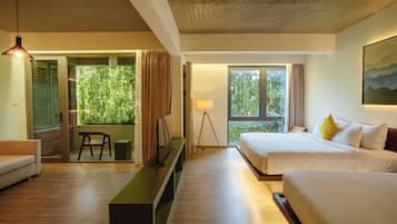 1 bedroom, premium bedding, down comforters, minibar