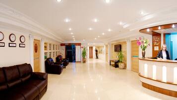 Check-in/check-out kiosk